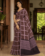 Mauve Powder Crepe Saree - Image 2